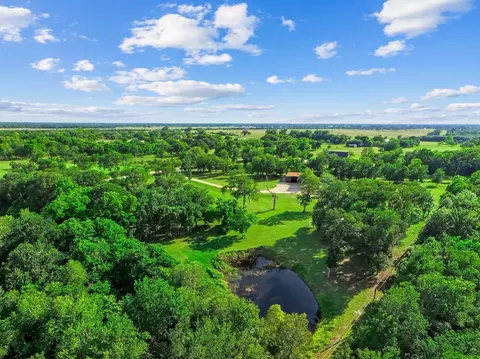 33622 Pecan Hill Dr, Brookshire, TX 77423