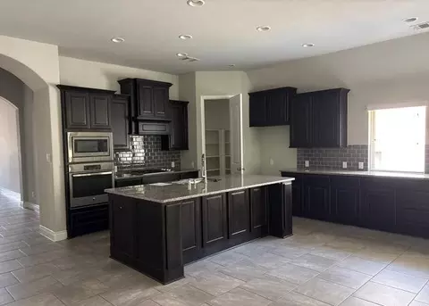 Kitchen - 253 Trillium Park Loop, Conroe, TX 77304 photo 1 of 1