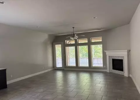 Living - 253 Trillium Park Loop, Conroe, TX 77304 photo 1 of 5