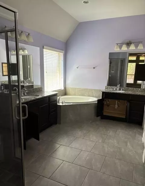 Bath - 253 Trillium Park Loop, Conroe, TX 77304 photo 1 of 1