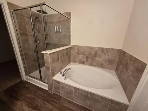 Bath - 2103 Lost Timbers Dr, Conroe, TX 77304 photo 1 of 4