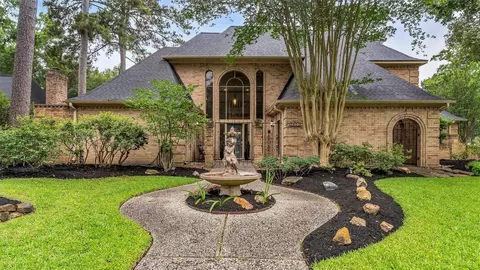 2607 Laurel Ridge Dr, Kingwood, TX 77345