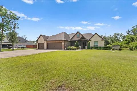 32226 Bayou Bnd, Richwood, TX 77515