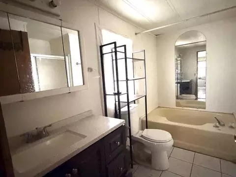 Bath - 86 E Whippoorwill, Trinity, TX 75862 photo 1 of 3