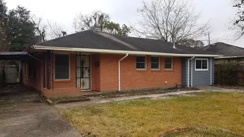 5934 Belmark St, Houston, TX 77033