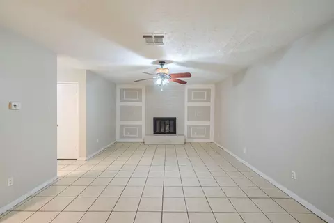 Living - 5023 Glendower Dr, Spring, TX 77373 photo 5 of 10