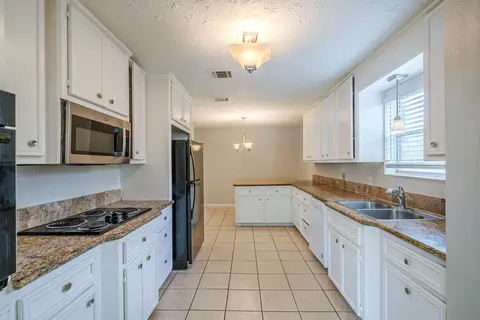 Kitchen - 5023 Glendower Dr, Spring, TX 77373 photo 1 of 3