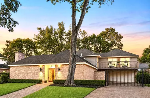 1122 Daria Dr, Houston, TX 77079