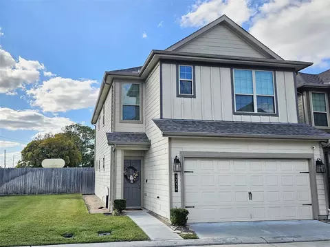 3234 Longleaf Meadows Dr, Houston, TX 77063