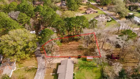 2206 Easley Cir, Huntsville, TX 77320