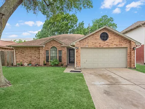 11303 Wilkenberg Dr, Houston, TX 77066