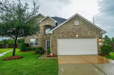 1702 Lansing Cove Dr, Fresno, TX 77545