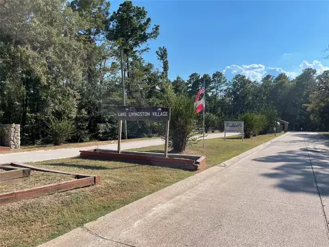 136 Forrestcrest Dr, Livingston, TX 77351