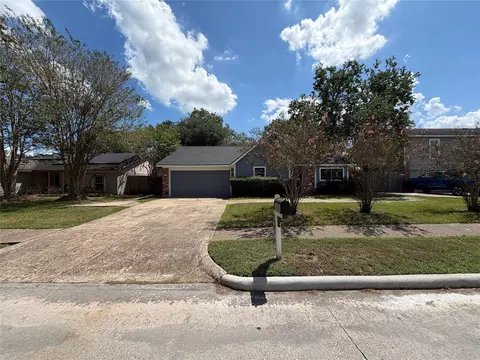 20006 Timber Forest Dr, Humble, TX 77346
