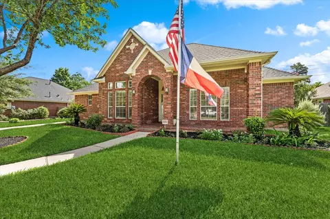 Exterior - 25935 Brickhill Dr, Spring, TX 77389 photo 2 of 8
