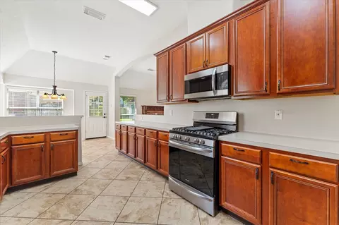 Kitchen - 25935 Brickhill Dr, Spring, TX 77389 photo 6 of 6