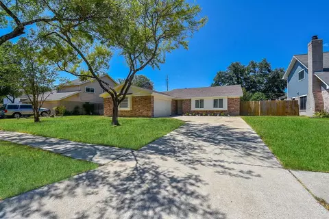6914 Briarfield Dr, Spring, TX 77379 photo 1