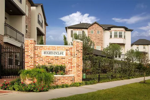 2828 Princeton St, Houston, TX 77009