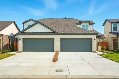 1797 N Peach Creek Dr, Dayton, TX 77535