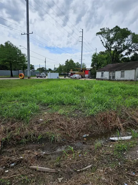 8000 Beckley St, Houston, TX 77088