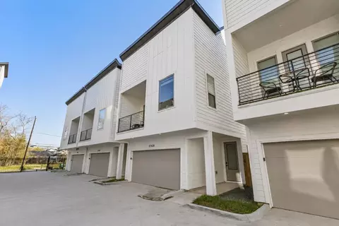 6742 Peerless St #B, Houston, TX 77021