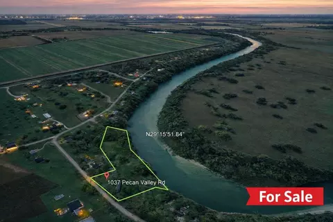 1037 Pecan Vly, Wharton, TX 77488