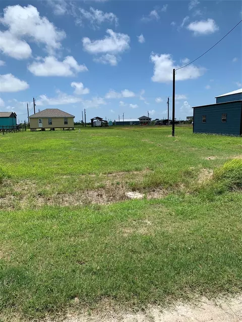 150 Ladyfish, Palacios, TX 77465