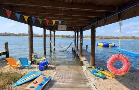 2284 Fm-2031, Matagorda, TX 77457