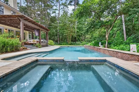 Exterior - 2302 Hollowbrook Ln, Conroe, TX 77384 photo 9 of 17