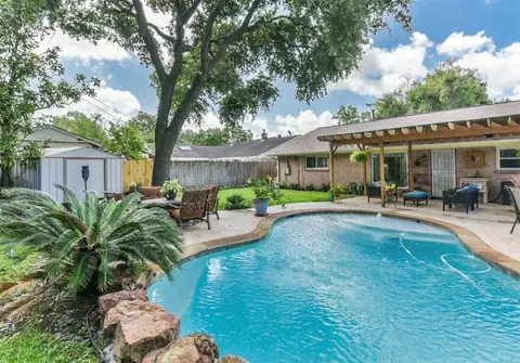 8306 Hazen St, Houston, TX 77036
