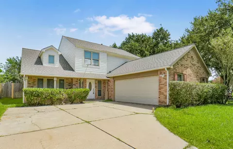 6527 Smoke Tree Ln, Sugar Land, TX 77479