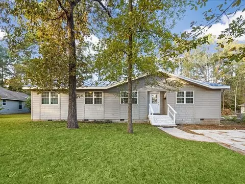 1412 Beech Dr, Conroe, TX 77385 photo 1