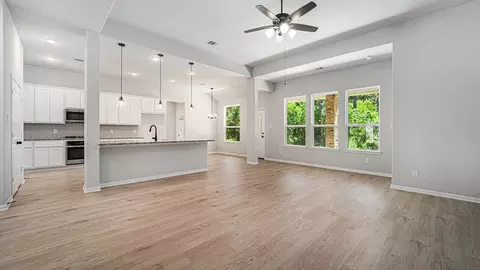 22 Cattle Dr, Bay City, TX 77414