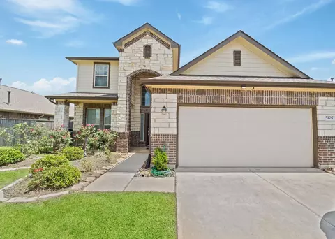 5107 Twin Summit Dr, Rosenberg, TX 77469