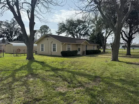 Exterior - 5702 Pine Ave, Pasadena, TX 77503 photo 3 of 7