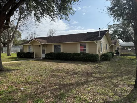 Exterior - 5702 Pine Ave, Pasadena, TX 77503 photo 2 of 7