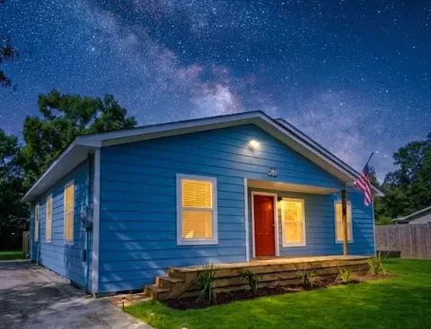 3311 Collingsworth St, Houston, TX 77026