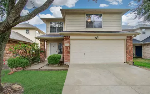 20015 Oland Way Dr, Houston, TX 77073