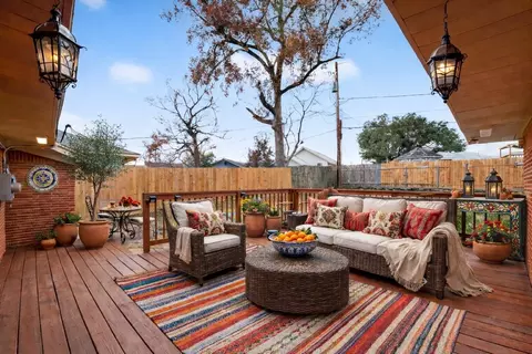 515 Maple Way, Houston, TX 77015