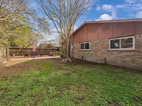 Exterior - 3902 Broken Elm Dr, Spring, TX 77388 photo 4 of 6