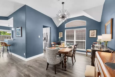 Dining - 6407 Sparrows Glen Ln, Spring, TX 77379 photo 3 of 5