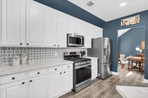 Kitchen - 6407 Sparrows Glen Ln, Spring, TX 77379 photo 6 of 6