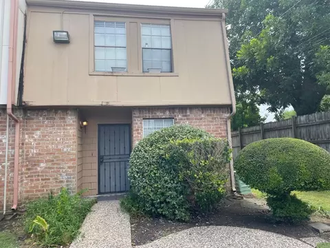 9200 W Bellfort St #40, Houston, TX 77031