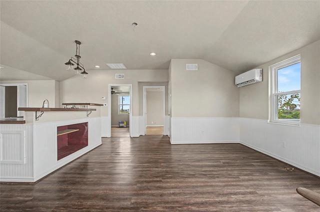 11 Chimaera Rd, Sargent, TX 77414