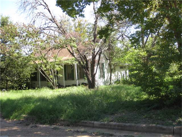 408 E Mitchell, Calvert, TX 77837 photo 1