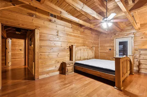 Bedroom - 384 Lonesome Dove Trl, Trinity, TX 75862 photo 7 of 8