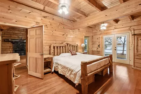Bedroom - 384 Lonesome Dove Trl, Trinity, TX 75862 photo 1 of 8