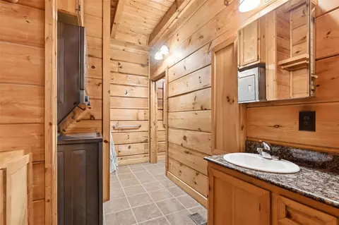 Entry Way - 384 Lonesome Dove Trl, Trinity, TX 75862 photo 2 of 3