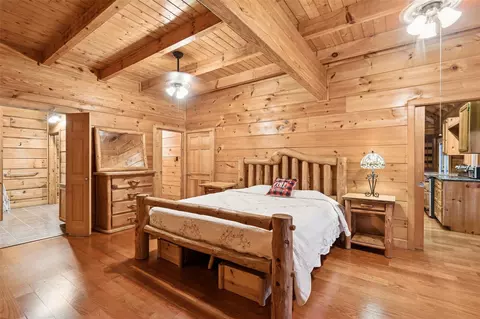 Bedroom - 384 Lonesome Dove Trl, Trinity, TX 75862 photo 2 of 8