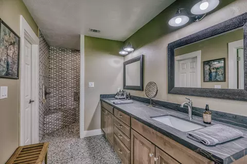 Bath - 4601 Fm 390 E, Brenham, TX 77833 photo 2 of 3